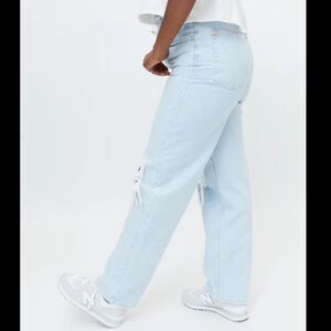 NWT Urban Outfitters Blue High-Rise Baggy Jeans 34W